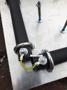 Base plate tube connection